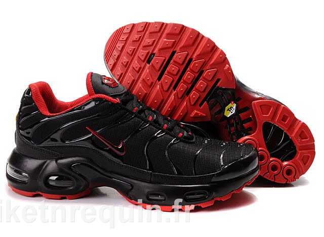 Air Tn Chaussures Rouges Face Inférieure Noire